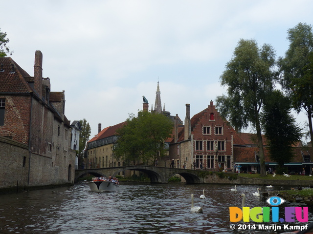 FZ008778 Boattrip on canals of Brugge